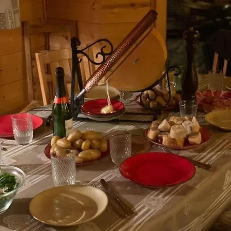 Vue Montagne , Proche Des Pistes